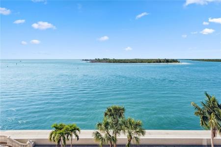 700 La Peninsula BLVD