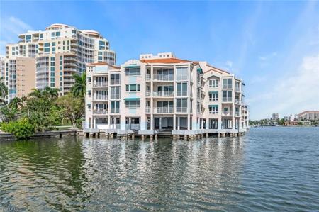 4500 Gulf Shore BLVD N