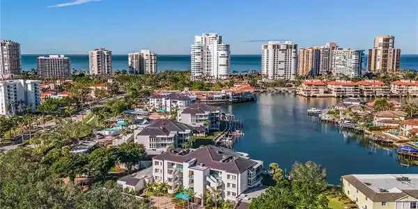 355 Park Shore