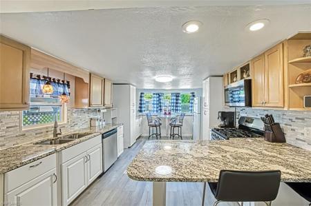 114 Moorhead MNR