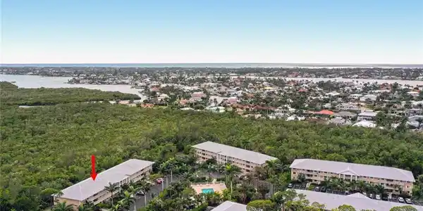 3031 Sandpiper Bay CIR