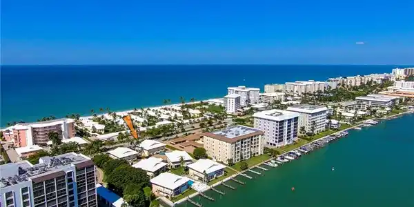 2500 Gulf Shore N