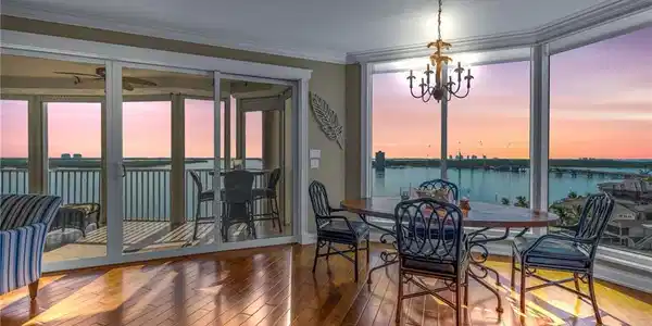 4137 Bay Beach LN