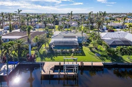 163 SW 51st TER