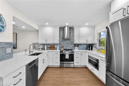 12945 VANDERBILT DR