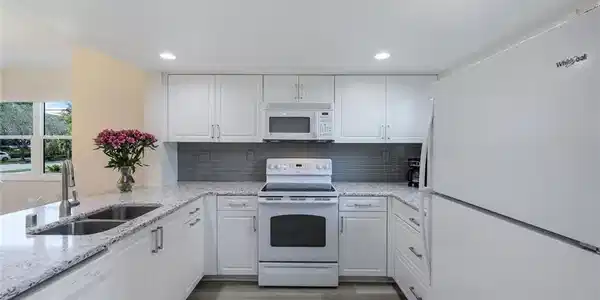 861 S Collier BLVD