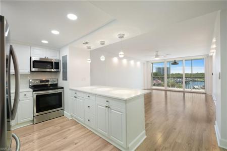 5 Bluebill AVE