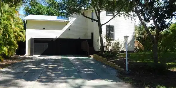 16990 Laurelin CT