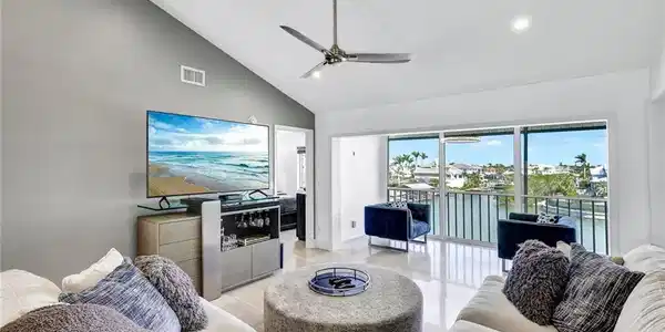 10684 Gulf Shore