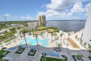 3000 Oasis Grand