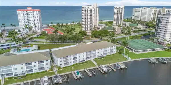 10686 Gulf Shore DR
