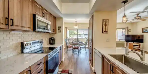 64 4th ST