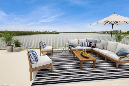 4895 Bonita Beach RD