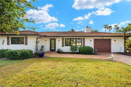 1925 Roseate LN