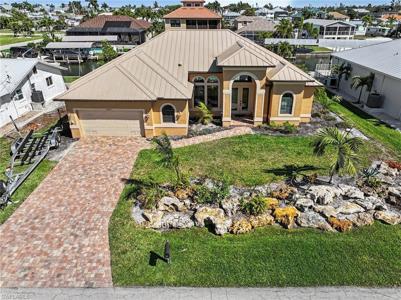 3656 Emerald AVE
