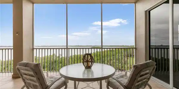 269 Vintage Bay DR