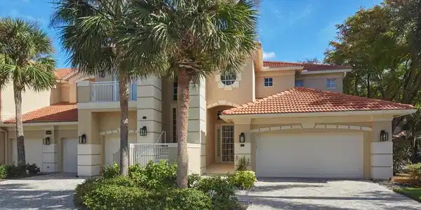 26960 Wyndhurst CT