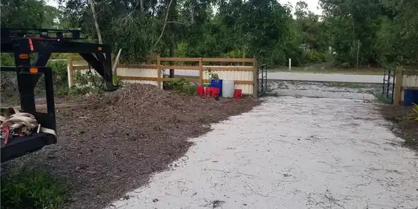 Image 4: View of base driveway