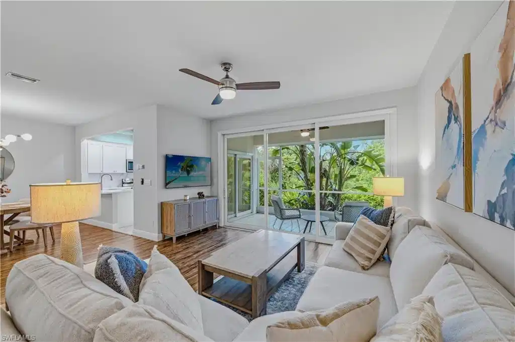 Image 1: Living Room