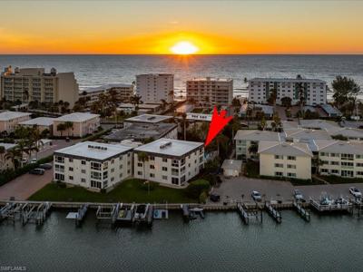 1930 Gulf Shore BLVD N