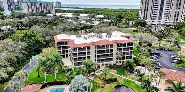 6040 Pelican Bay BLVD