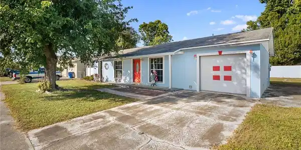 954 Jolly RD