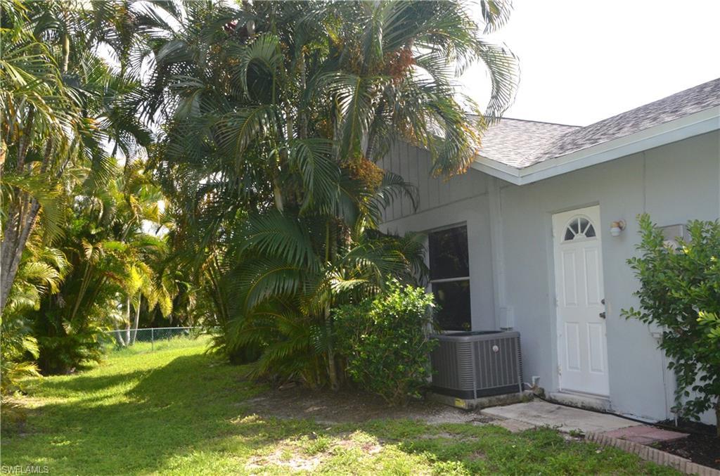 Image 3: Front Left View of Home