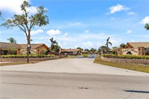 6404 Royal Woods