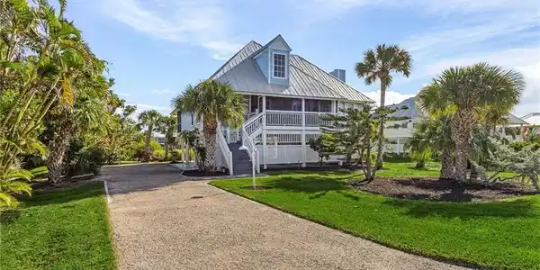 248 Christofer CT