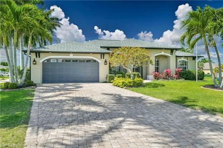 3052 SW 27th CT