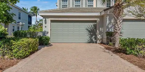 9235 Tesoro LN