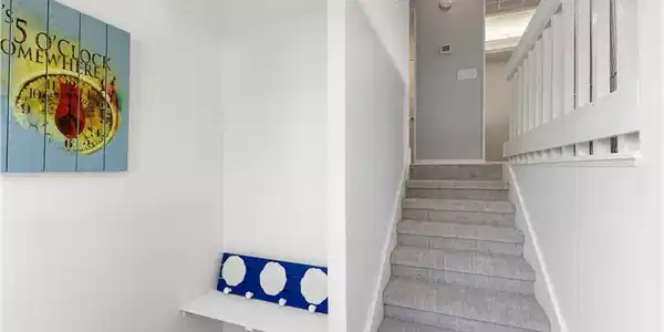 Image 3: Staircase with baseboards