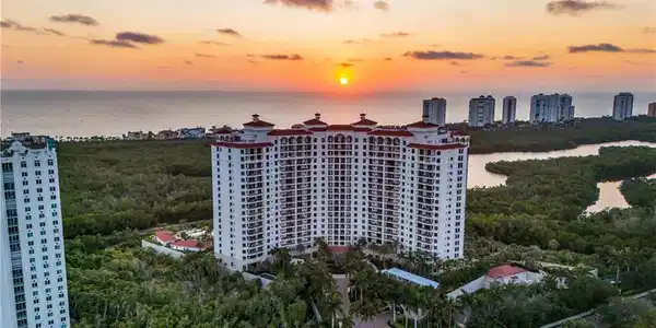 7575 Pelican Bay BLVD