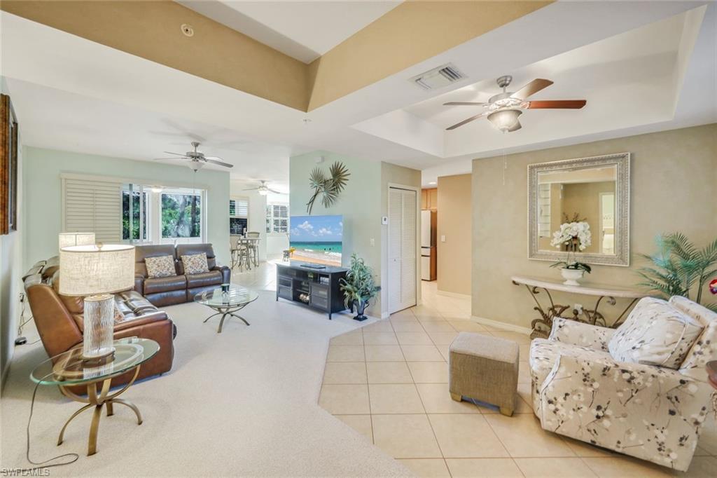 Image 2: Great Room w/sitting area or formal dining area