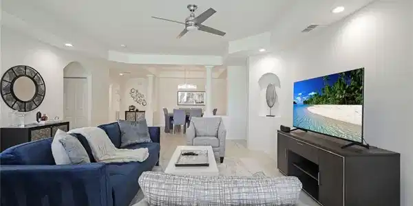 3600 Lansing LOOP