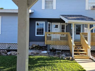 6132 Lake Front