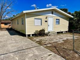 1815 Henderson