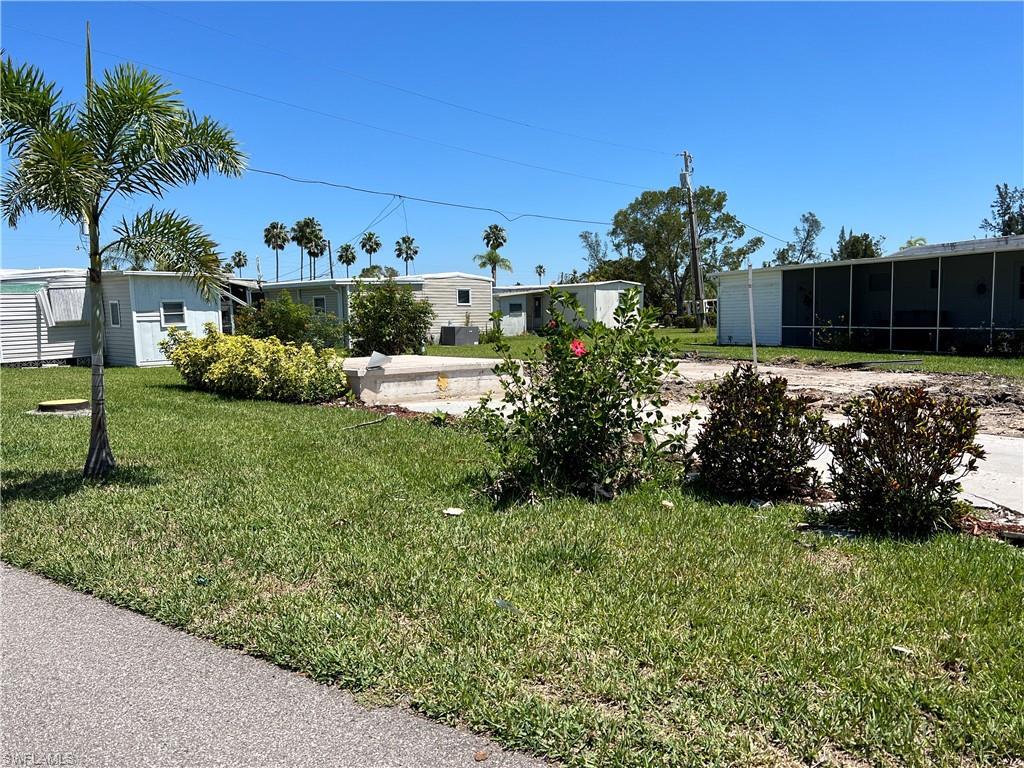 Image 2: Side of lot looking NE