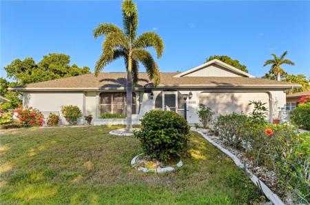 5223 Glade CT