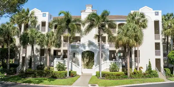7686 Pebble Creek CIR
