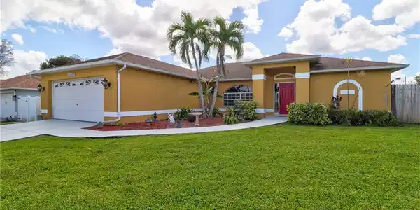 13400 Red Maple CIR