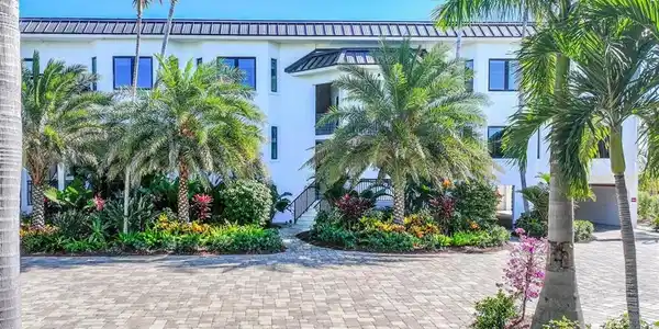 15067 Captiva DR