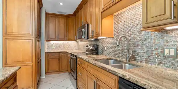788 Park Shore