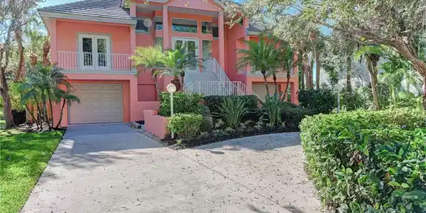 72 Southport