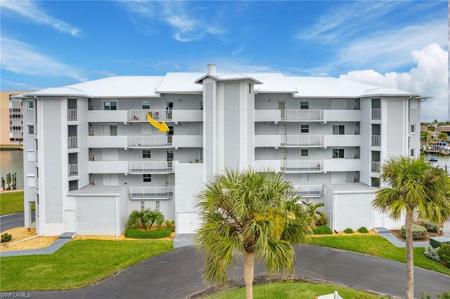 4551 Bay Beach LN