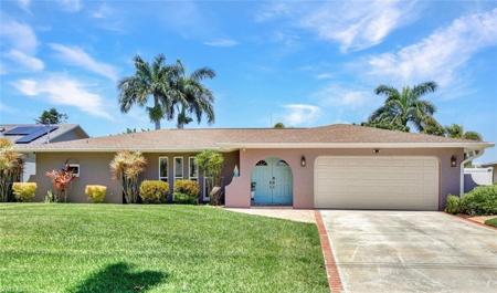 703 SE 33rd TER