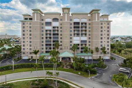 4192 Bay Beach LN