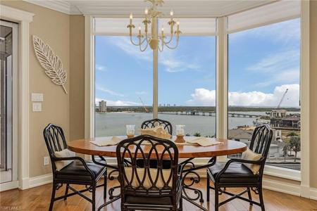 4137 Bay Beach LN