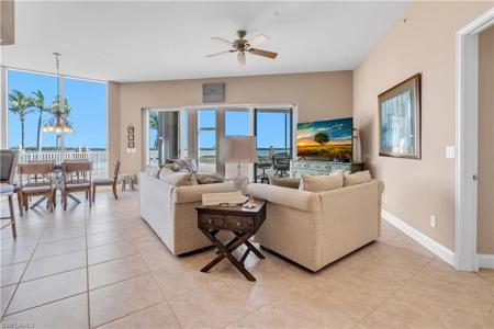 4137 Bay Beach LN