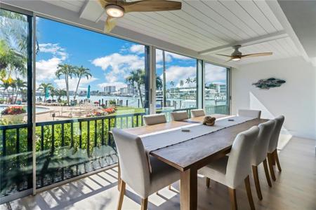 222 Harbour DR